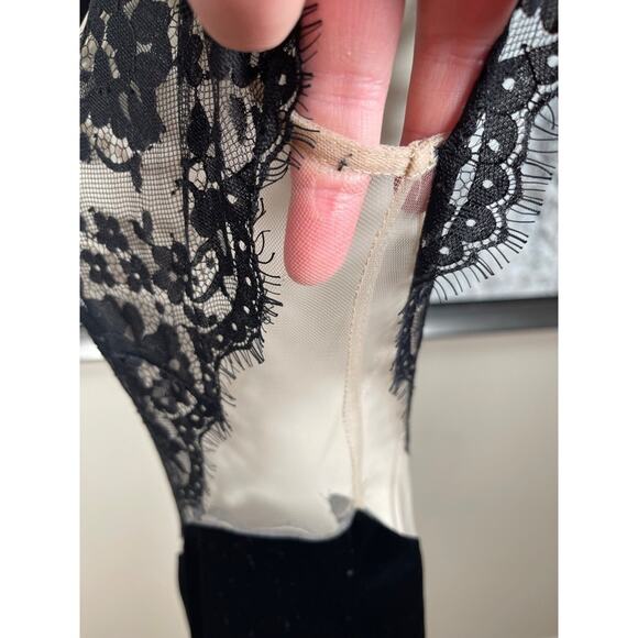 BRONX AND BANCO Cobra One Shoulder Long Sleeve Lace Asymmetric Maxi Gown Sz S - Picture 7 of 10